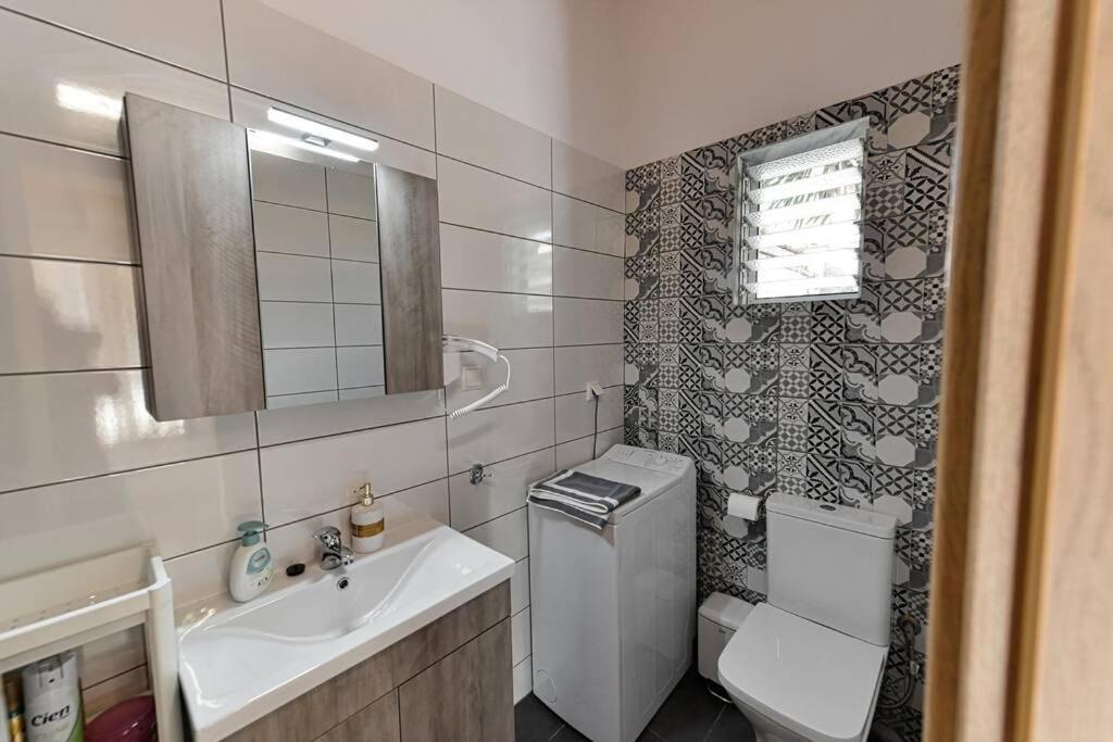 Waterfront Studio Nea Iraklitsa Apartment Exterior photo