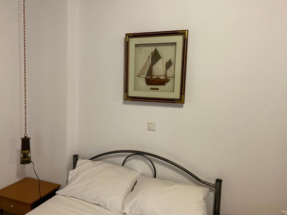 Waterfront Studio Nea Iraklitsa Apartment Exterior photo
